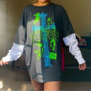 FashionNOVA Oversized Longsleeve Graphic